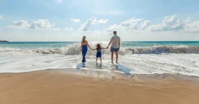Contrata seguros de salud en España con INOV Expat, expertos en expatriados